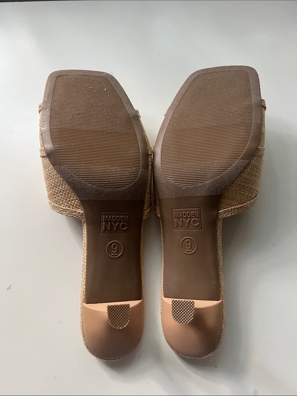 Women's Tan Bow Slide Kitten Heels - Never worn - Picture 2 of 3